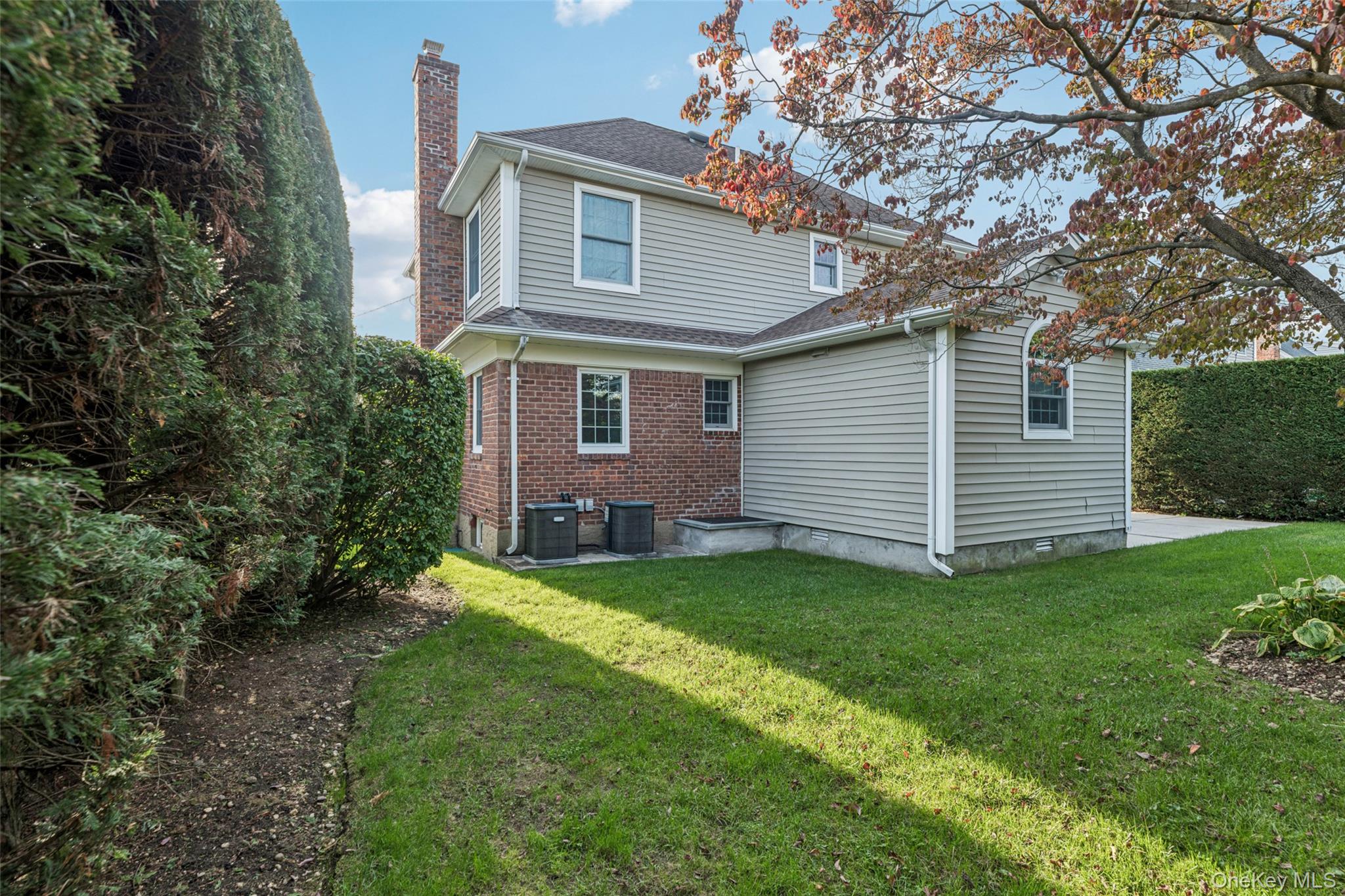 470 Argyle Road, Mineola, NY 11501