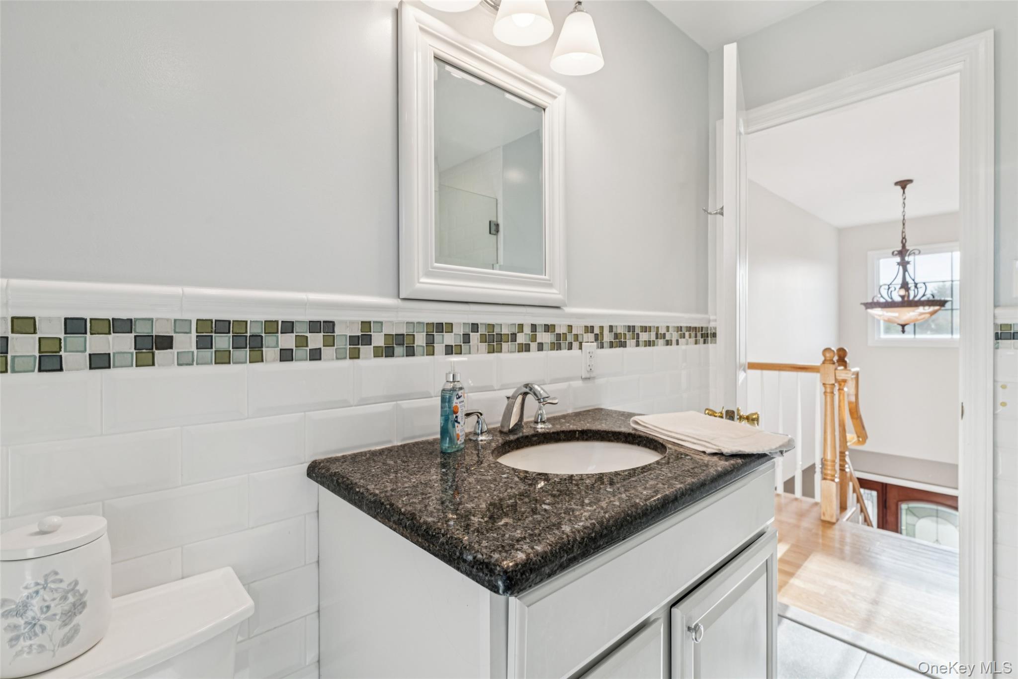 470 Argyle Road, Mineola, NY 11501