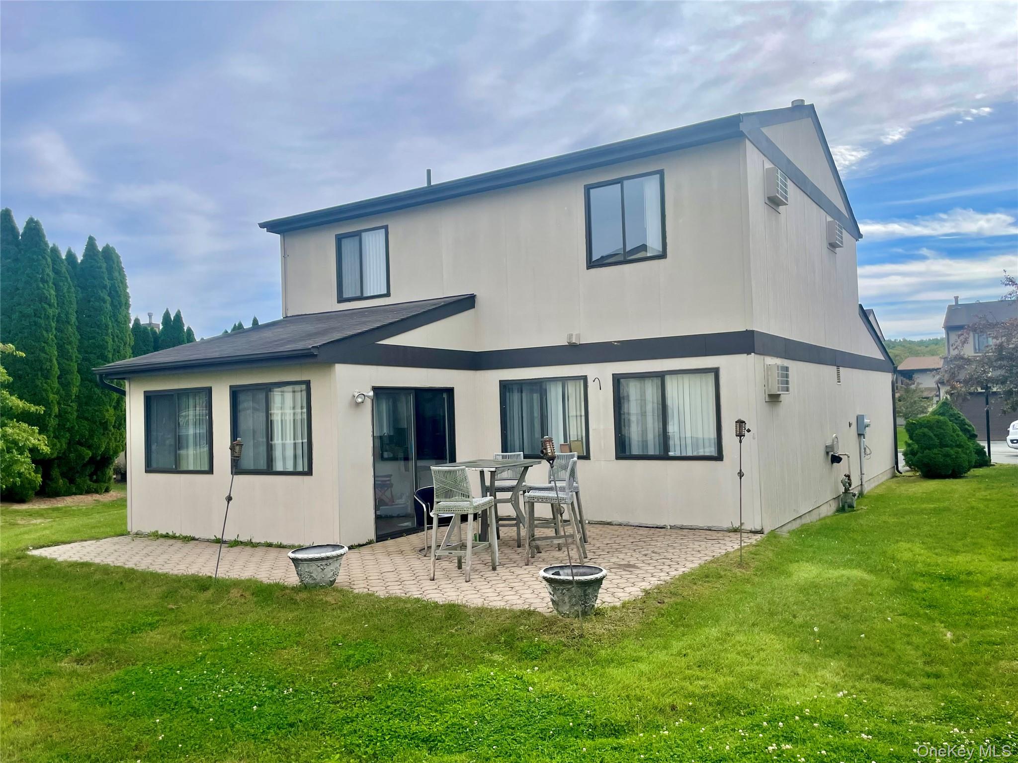 5 Raleigh Close, Middletown, NY 10940