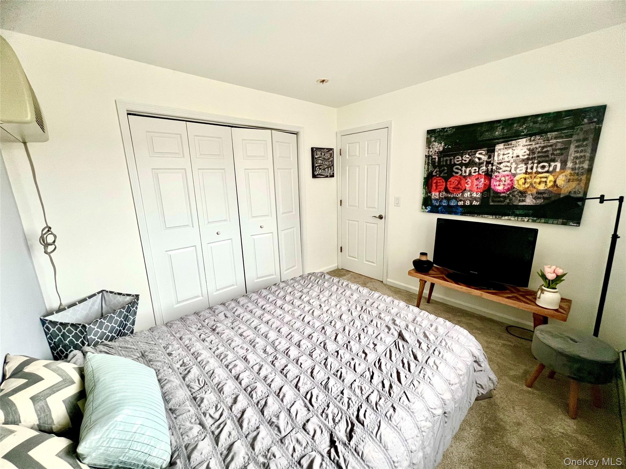 5 Raleigh Close, Middletown, NY 10940