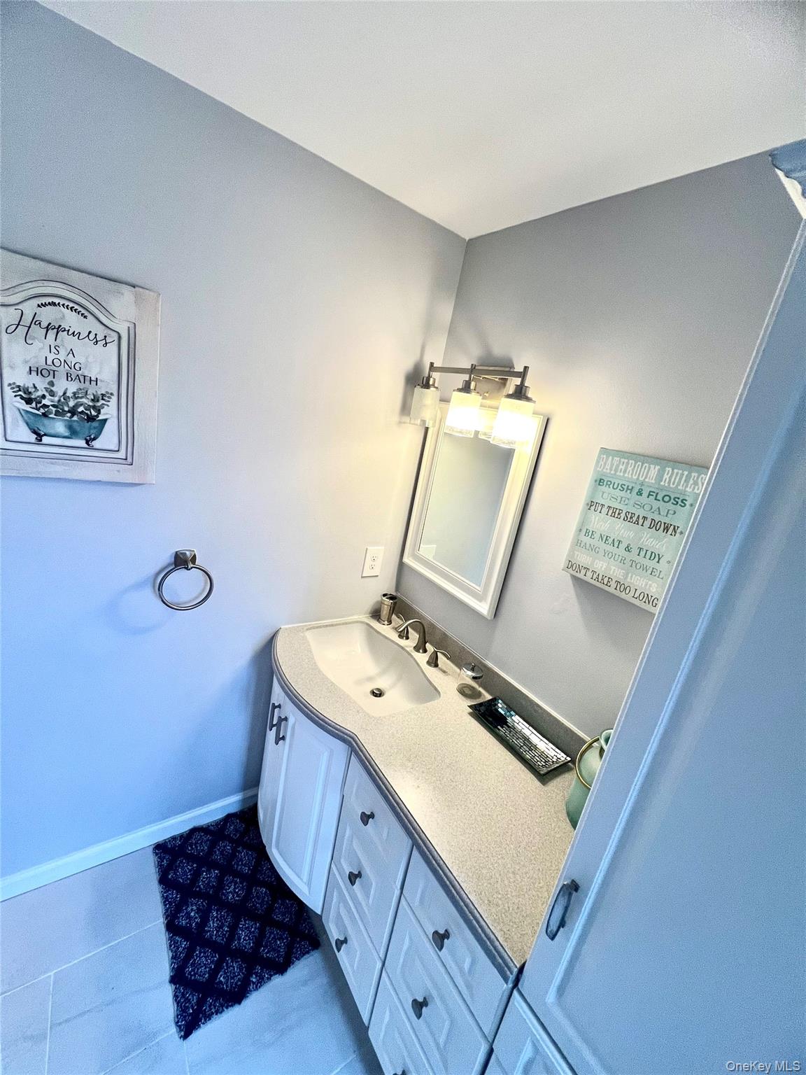 5 Raleigh Close, Middletown, NY 10940