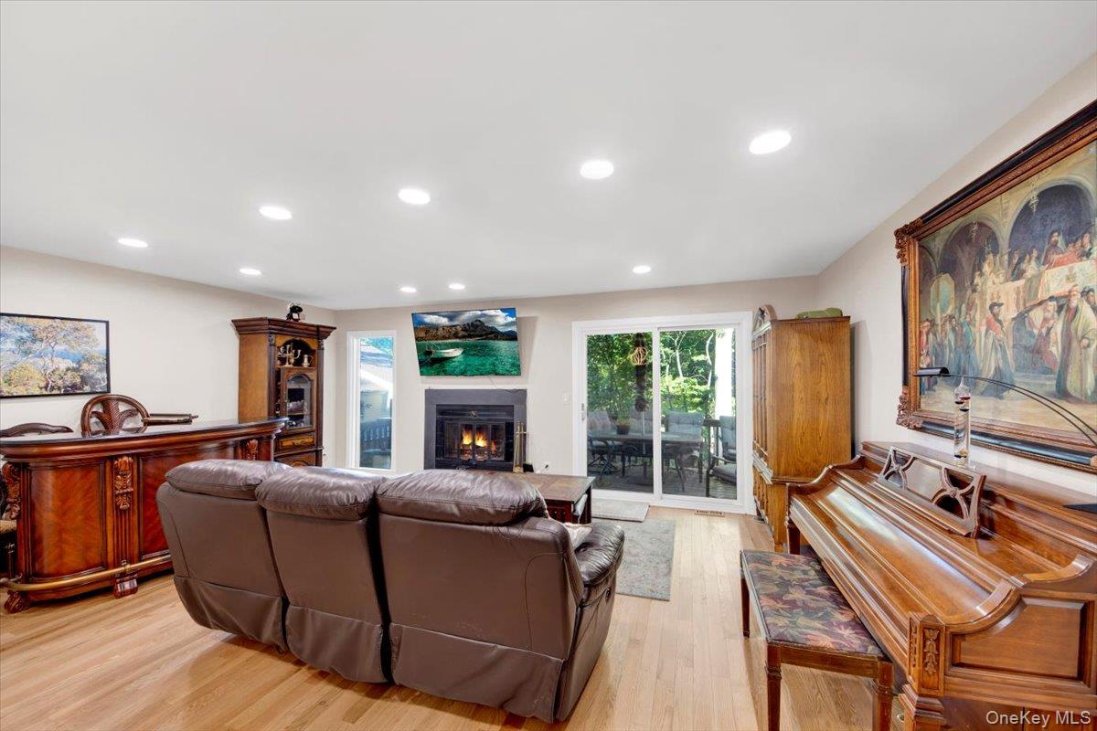 10 Ironwood Drive, Highland Mills, NY 10930