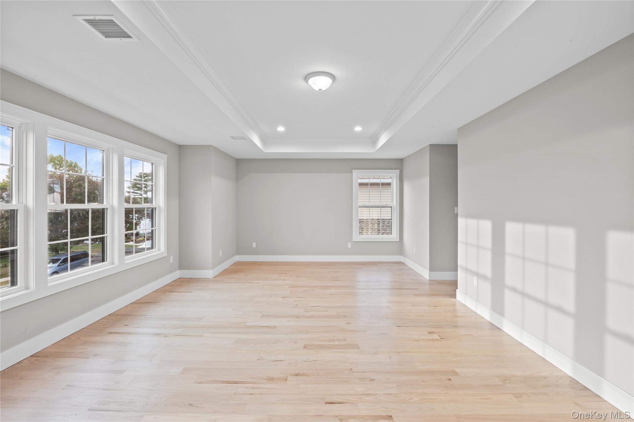 2500 1st Avenue, East Meadow, NY 11554