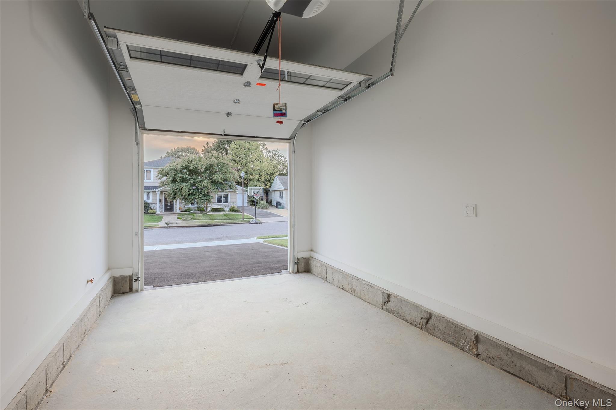 2500 1st Avenue, East Meadow, NY 11554