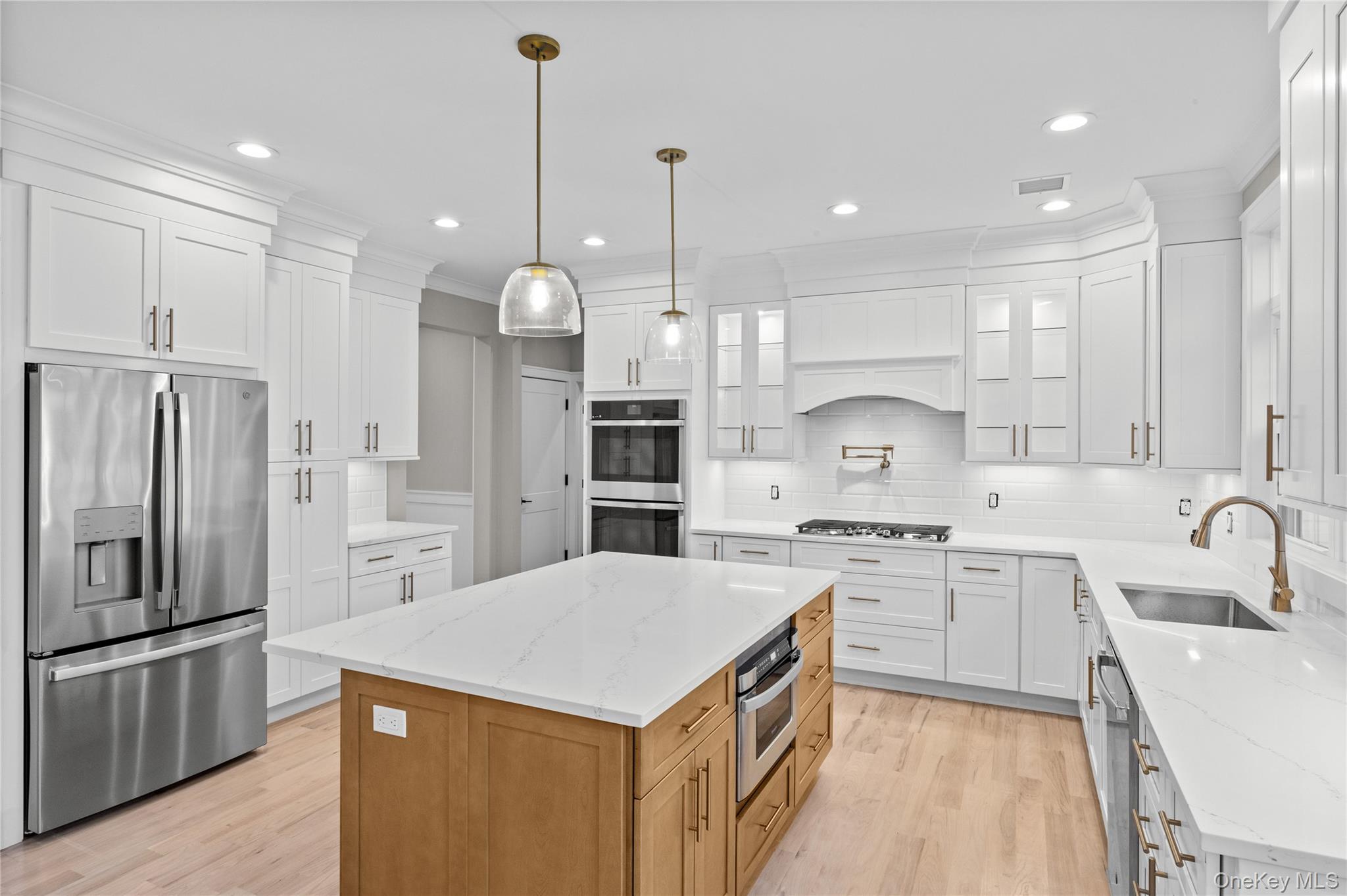 2500 1st Avenue, East Meadow, NY 11554