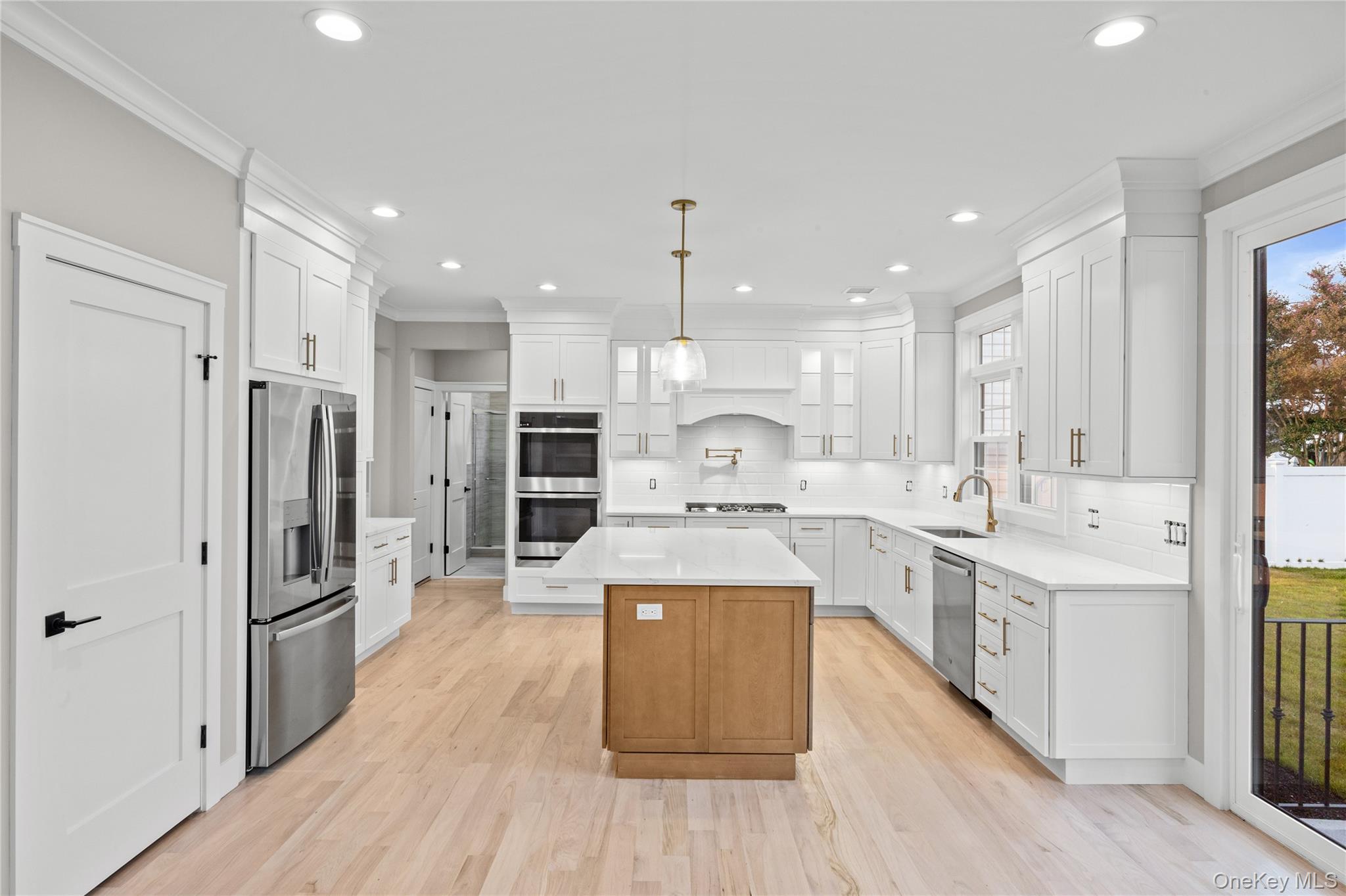 2500 1st Avenue, East Meadow, NY 11554