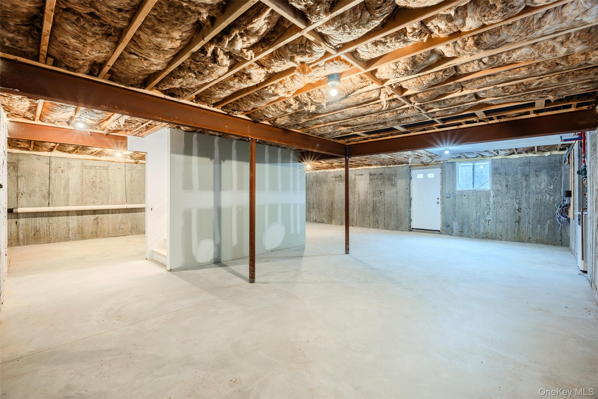 2500 1st Avenue, East Meadow, NY 11554