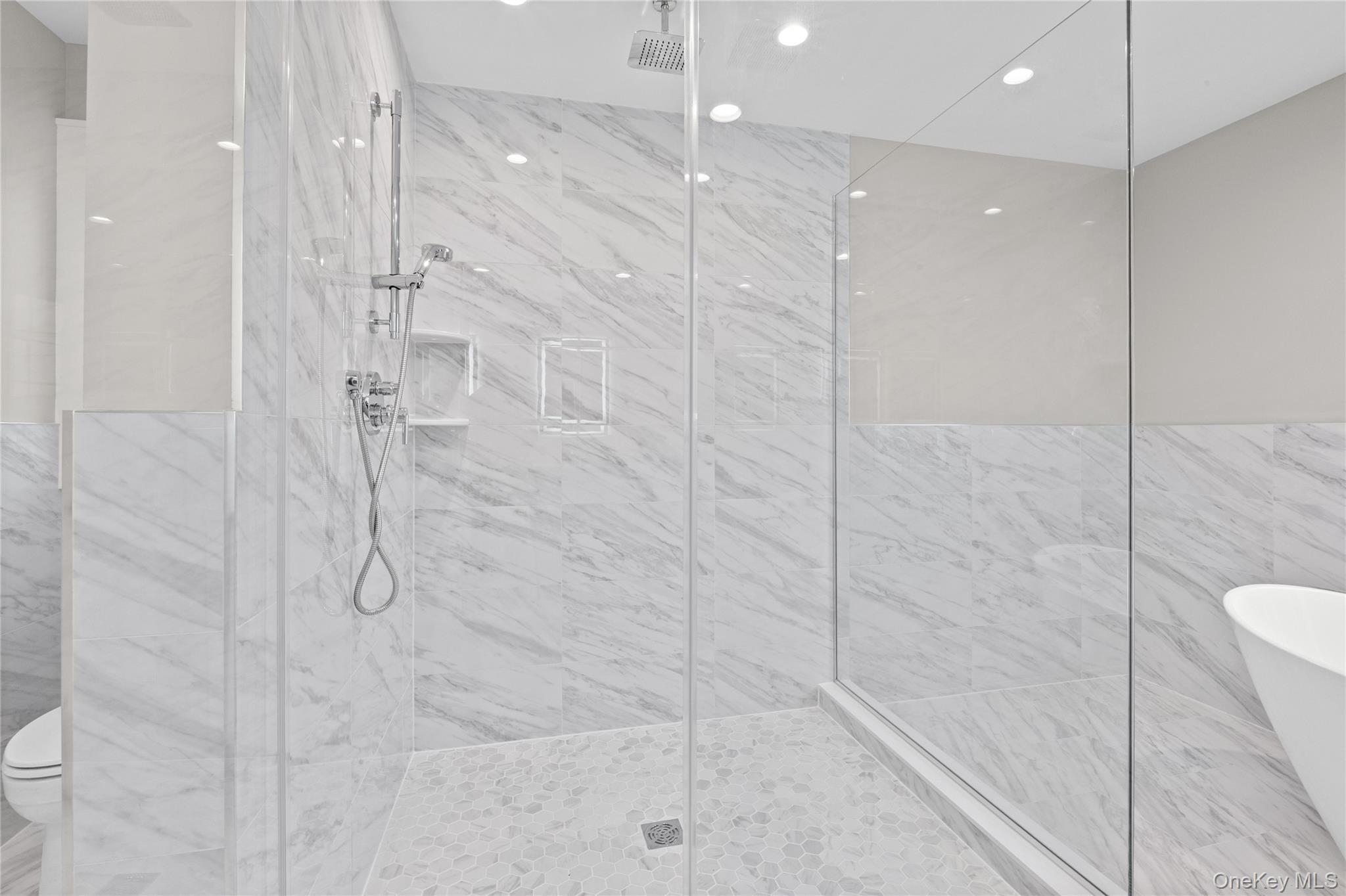 2500 1st Avenue, East Meadow, NY 11554