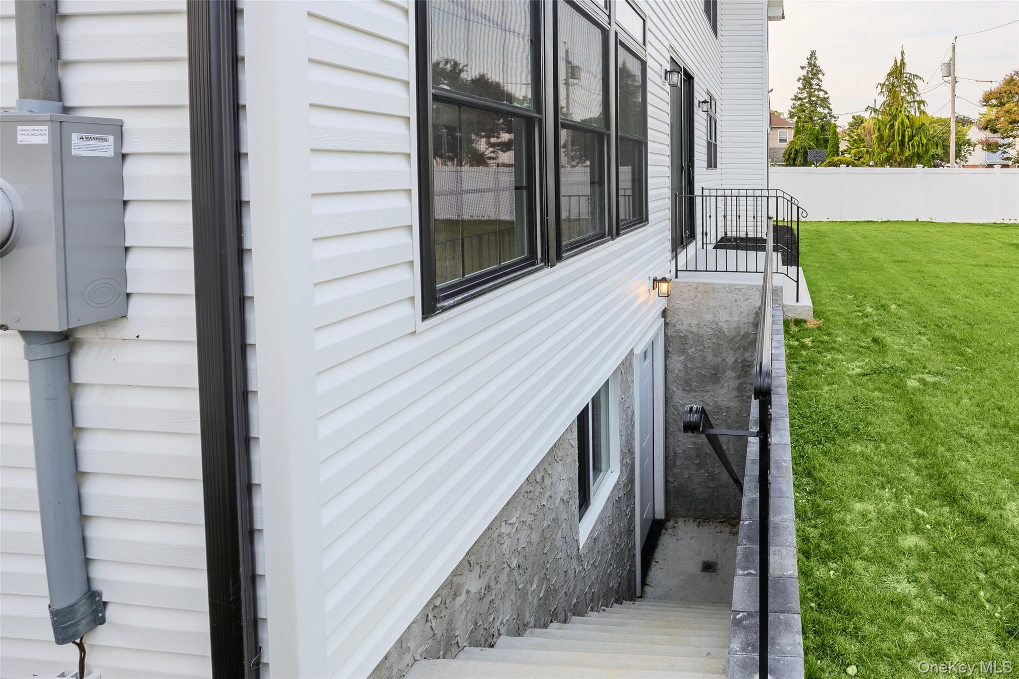 2500 1st Avenue, East Meadow, NY 11554