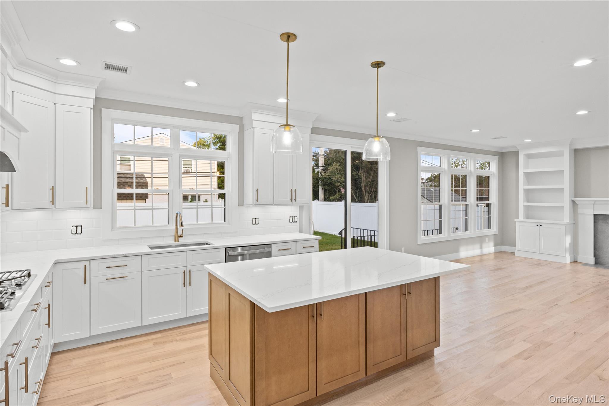 2500 1st Avenue, East Meadow, NY 11554