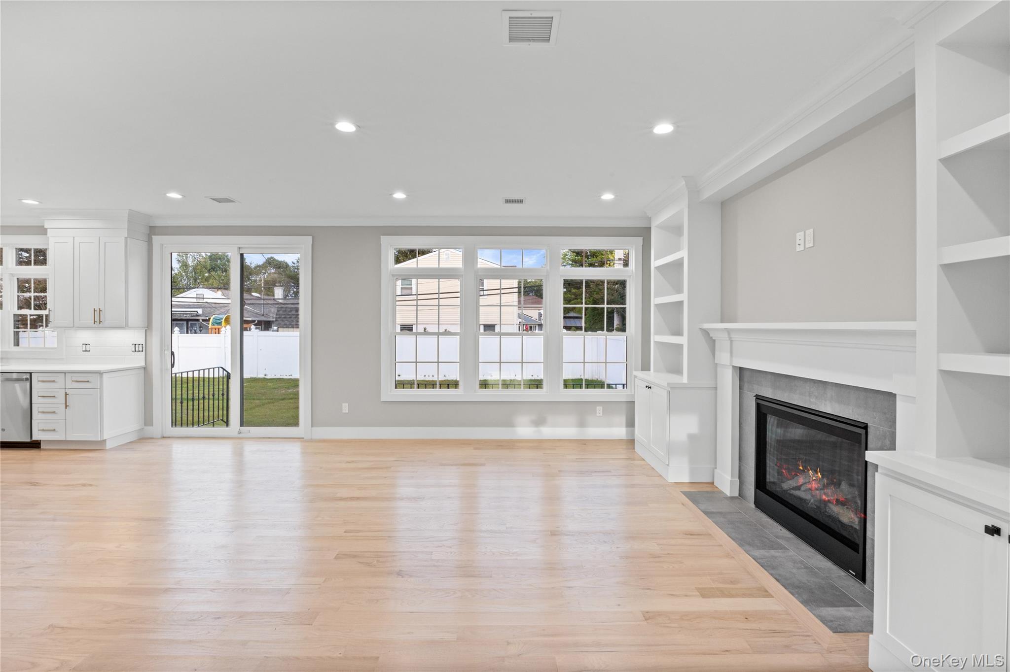 2500 1st Avenue, East Meadow, NY 11554