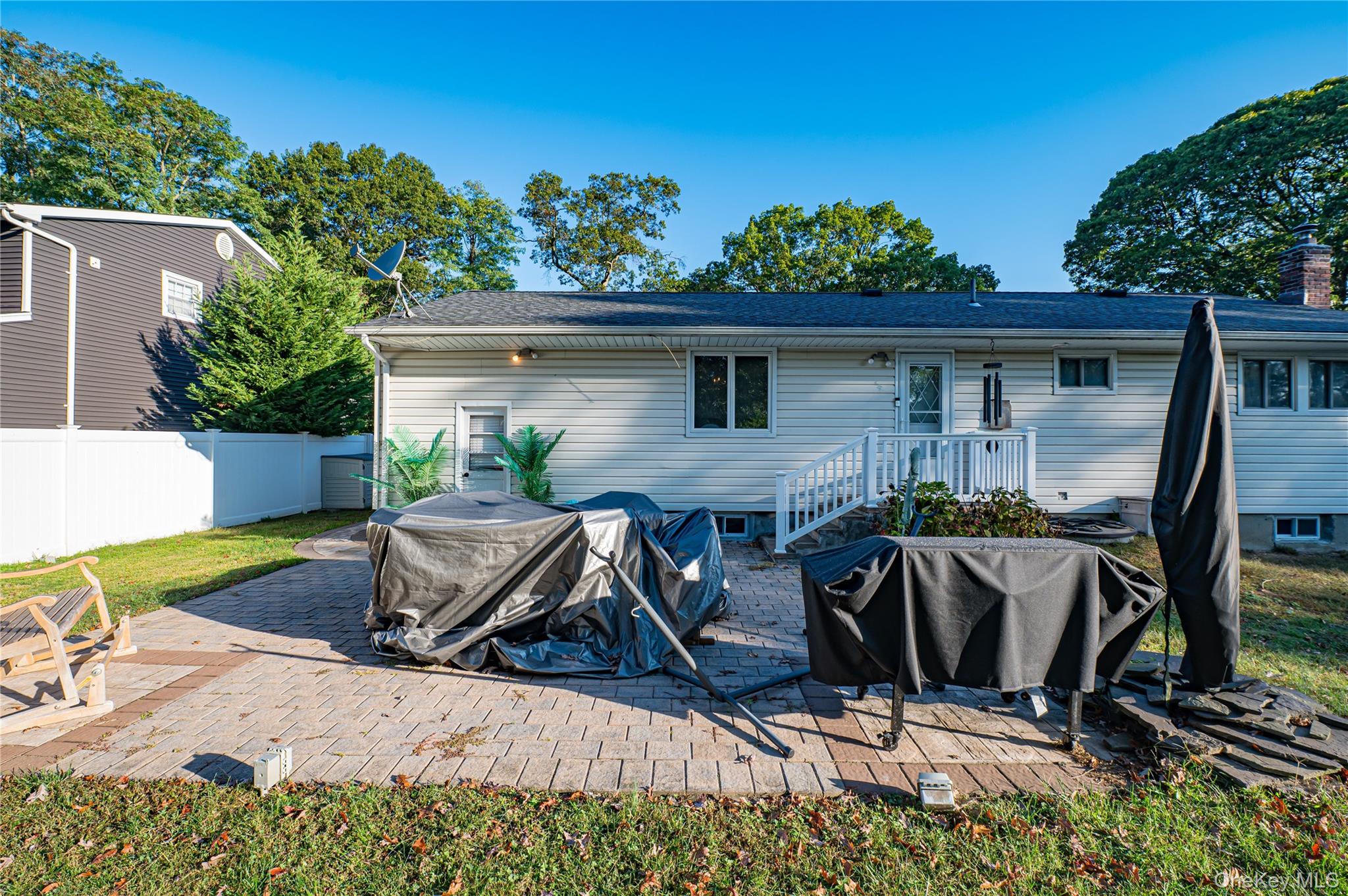 118 West 6th Street West 6th Street, West Islip, NY 11795