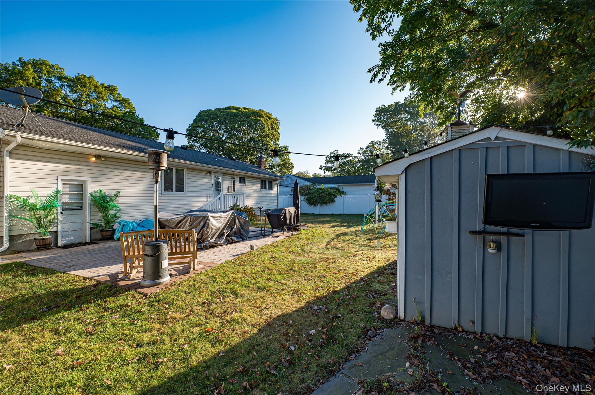 118 West 6th Street West 6th Street, West Islip, NY 11795