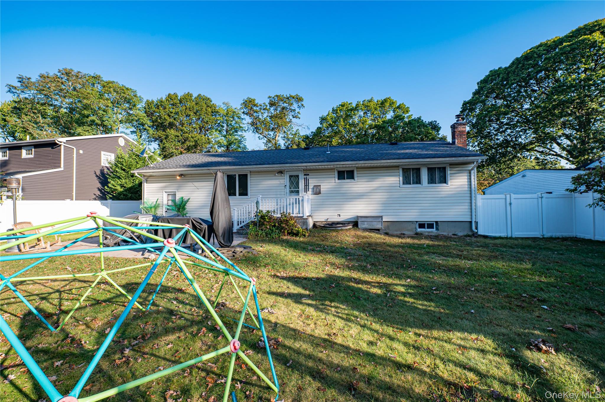 118 West 6th Street West 6th Street, West Islip, NY 11795