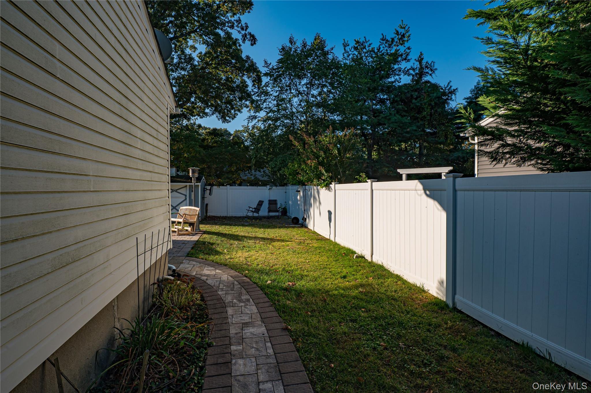 118 West 6th Street West 6th Street, West Islip, NY 11795