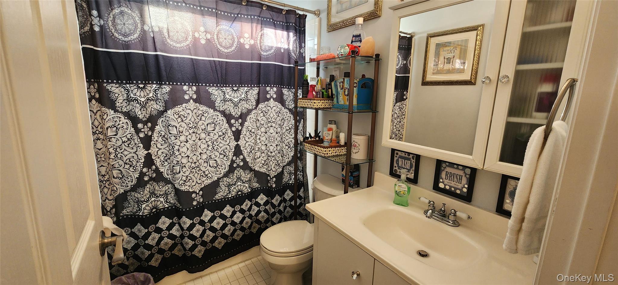 2 Kingston Drive, Ridge, NY 11961