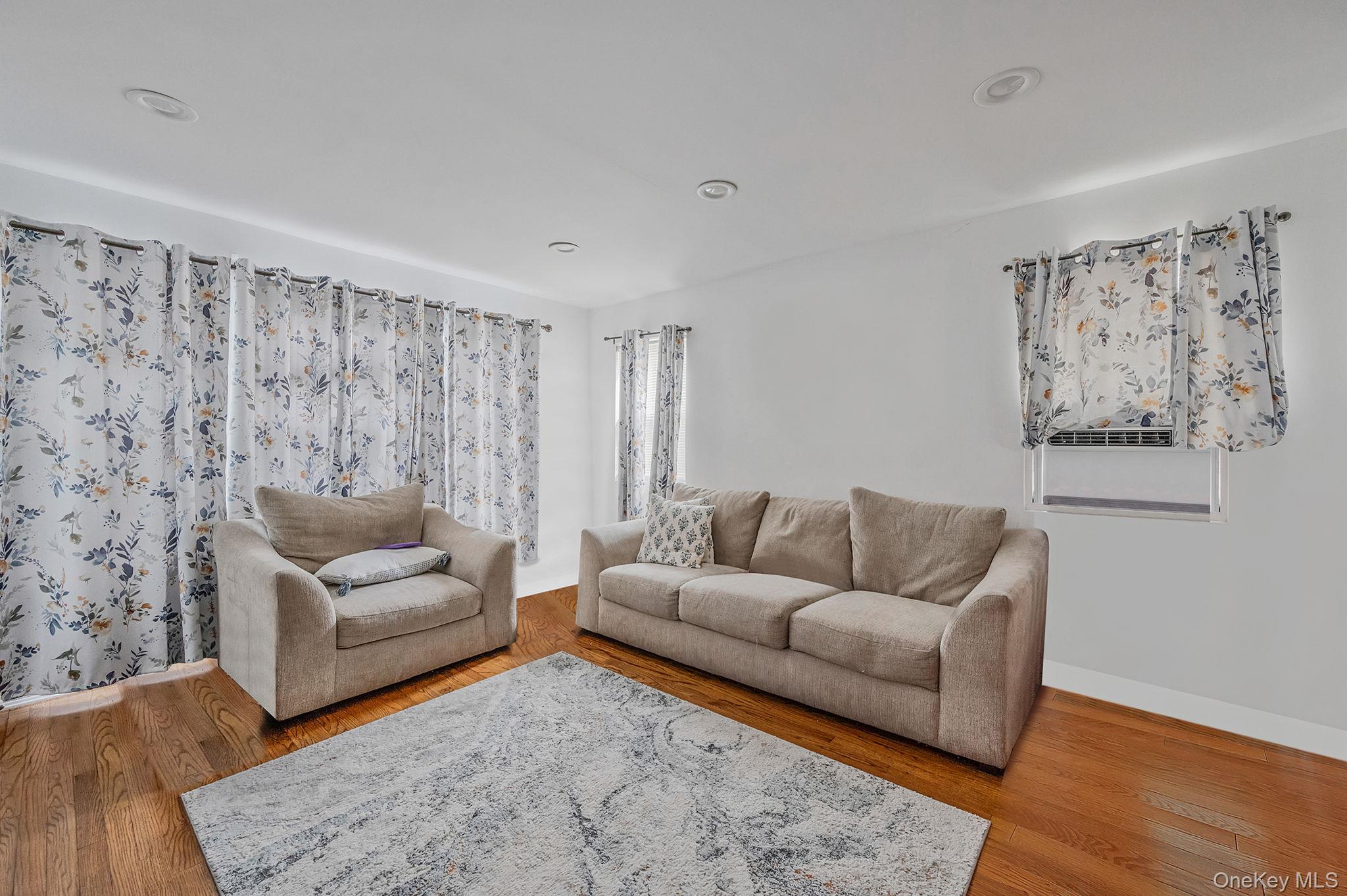 134 Martens Avenue, Valley Stream, NY 11580