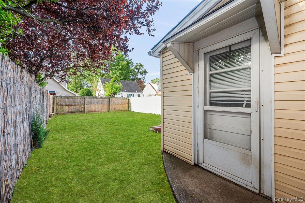 542 May Street, South Hempstead, NY 11550