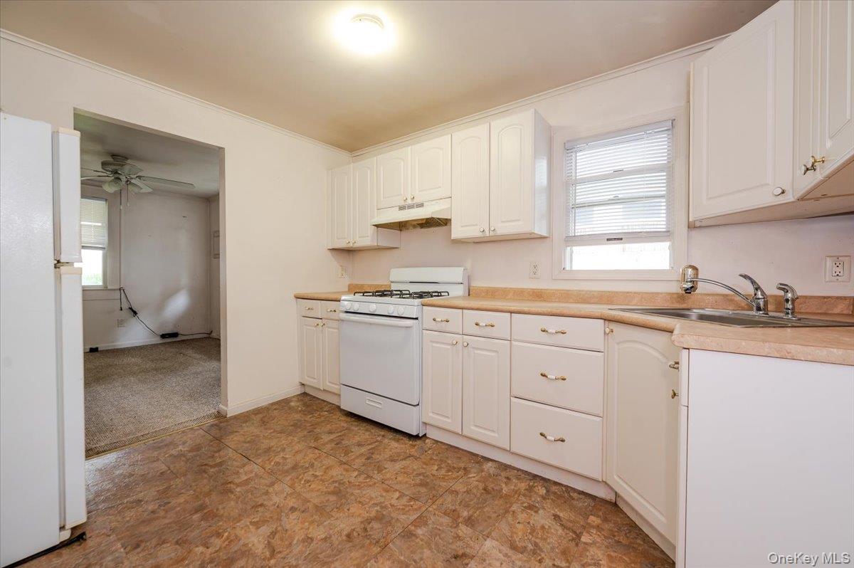 542 May Street, South Hempstead, NY 11550