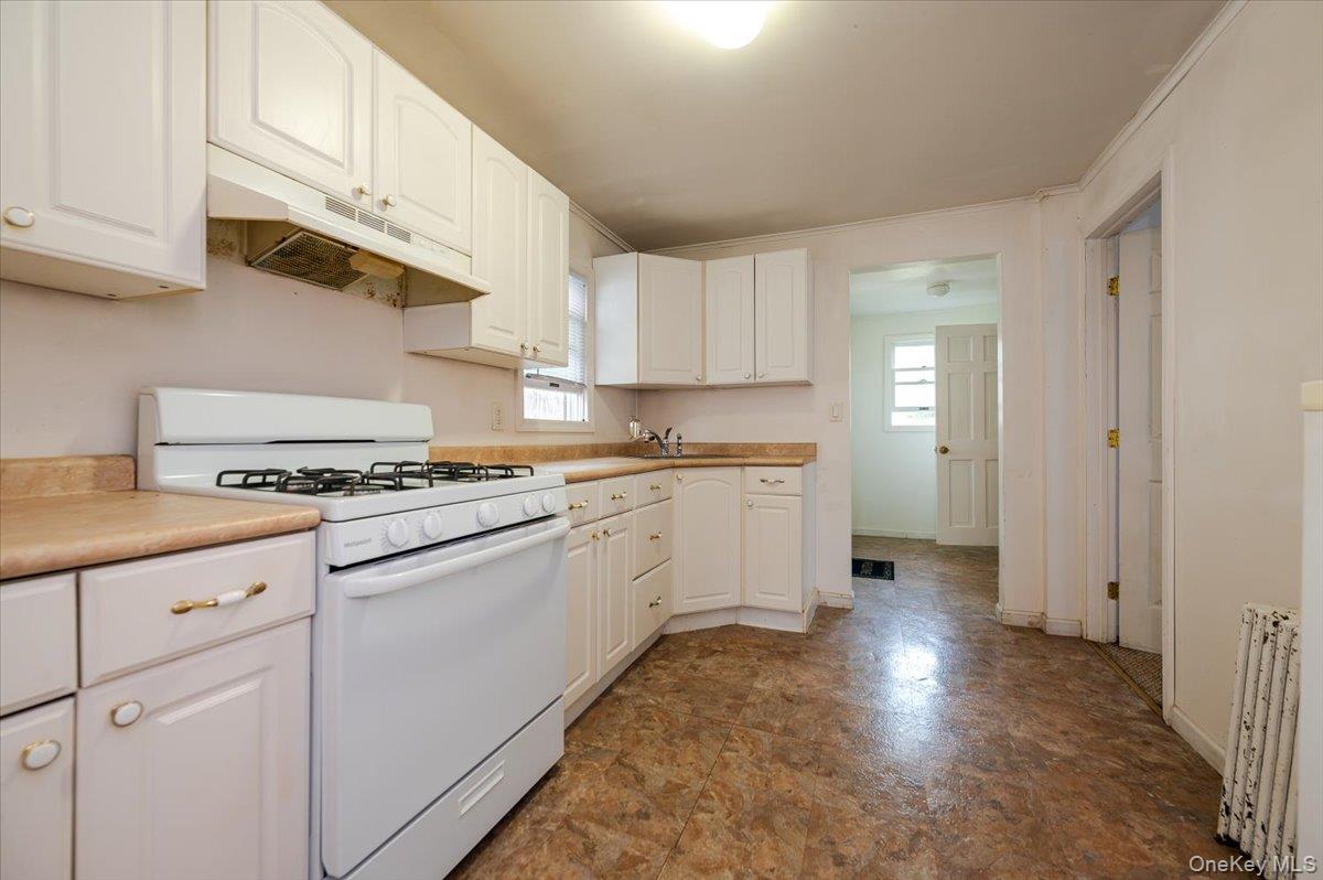 542 May Street, South Hempstead, NY 11550