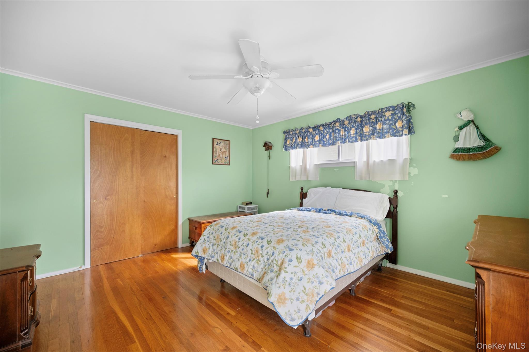 504 6th Avenue, New Hyde Park, NY 11040