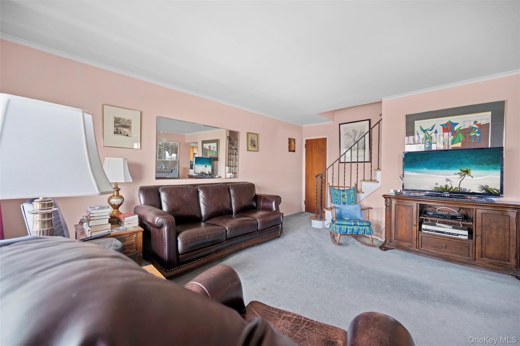 504 6th Avenue, New Hyde Park, NY 11040