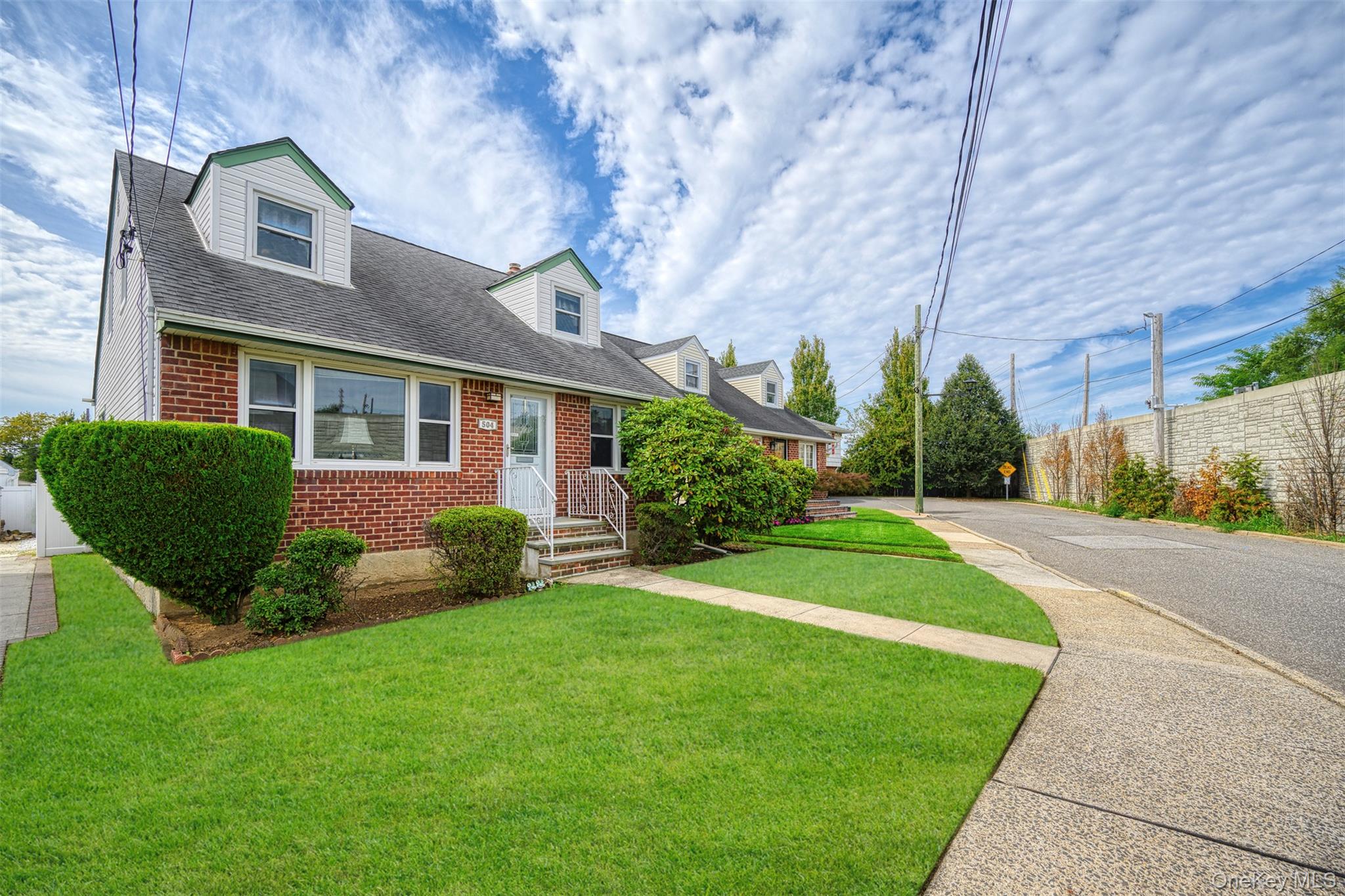 504 6th Avenue, New Hyde Park, NY 11040