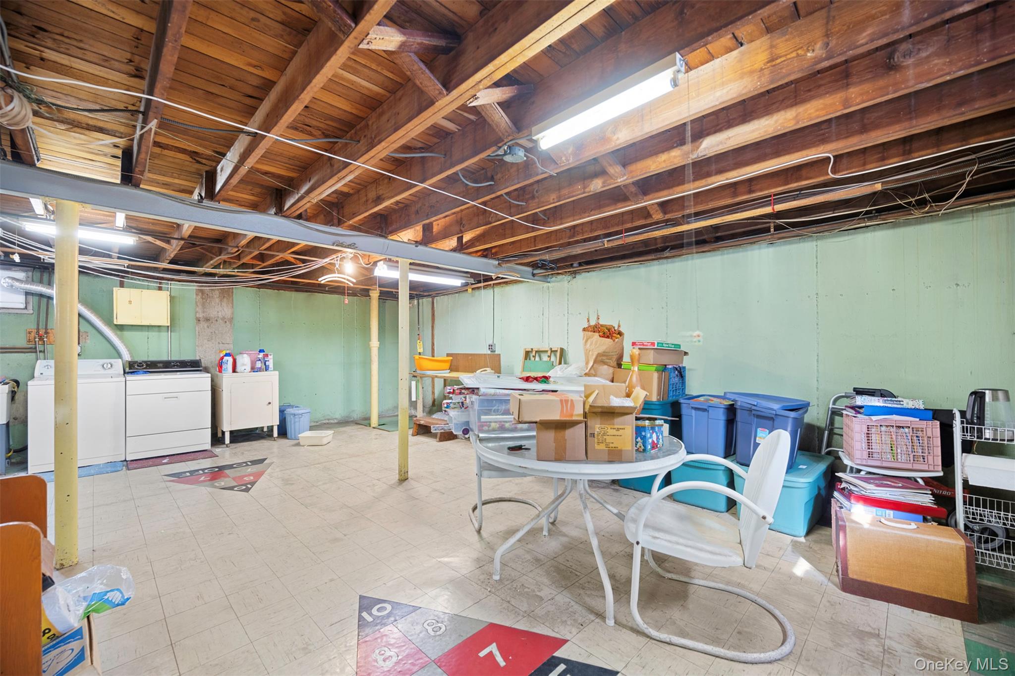 504 6th Avenue, New Hyde Park, NY 11040