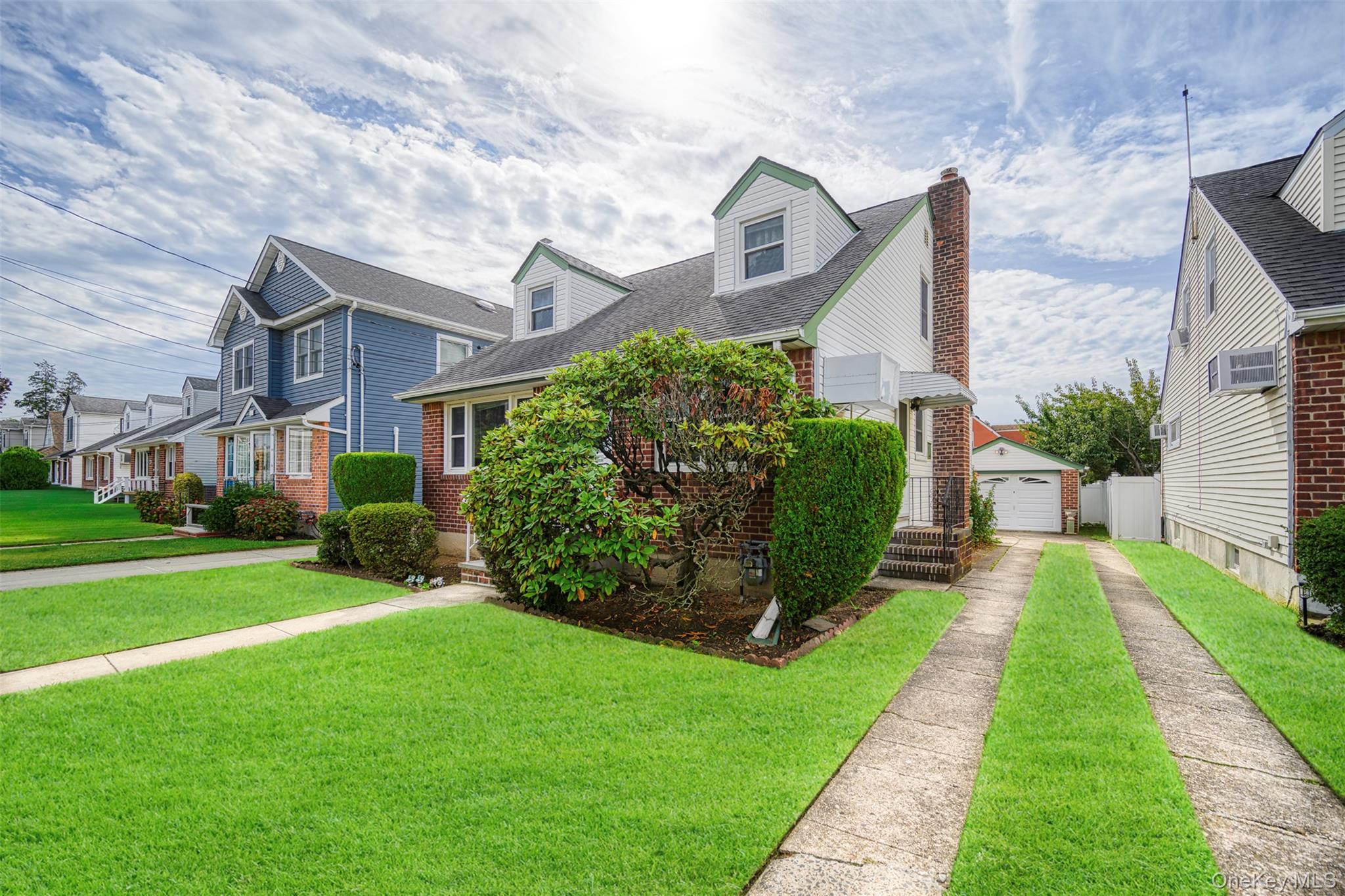 504 6th Avenue, New Hyde Park, NY 11040