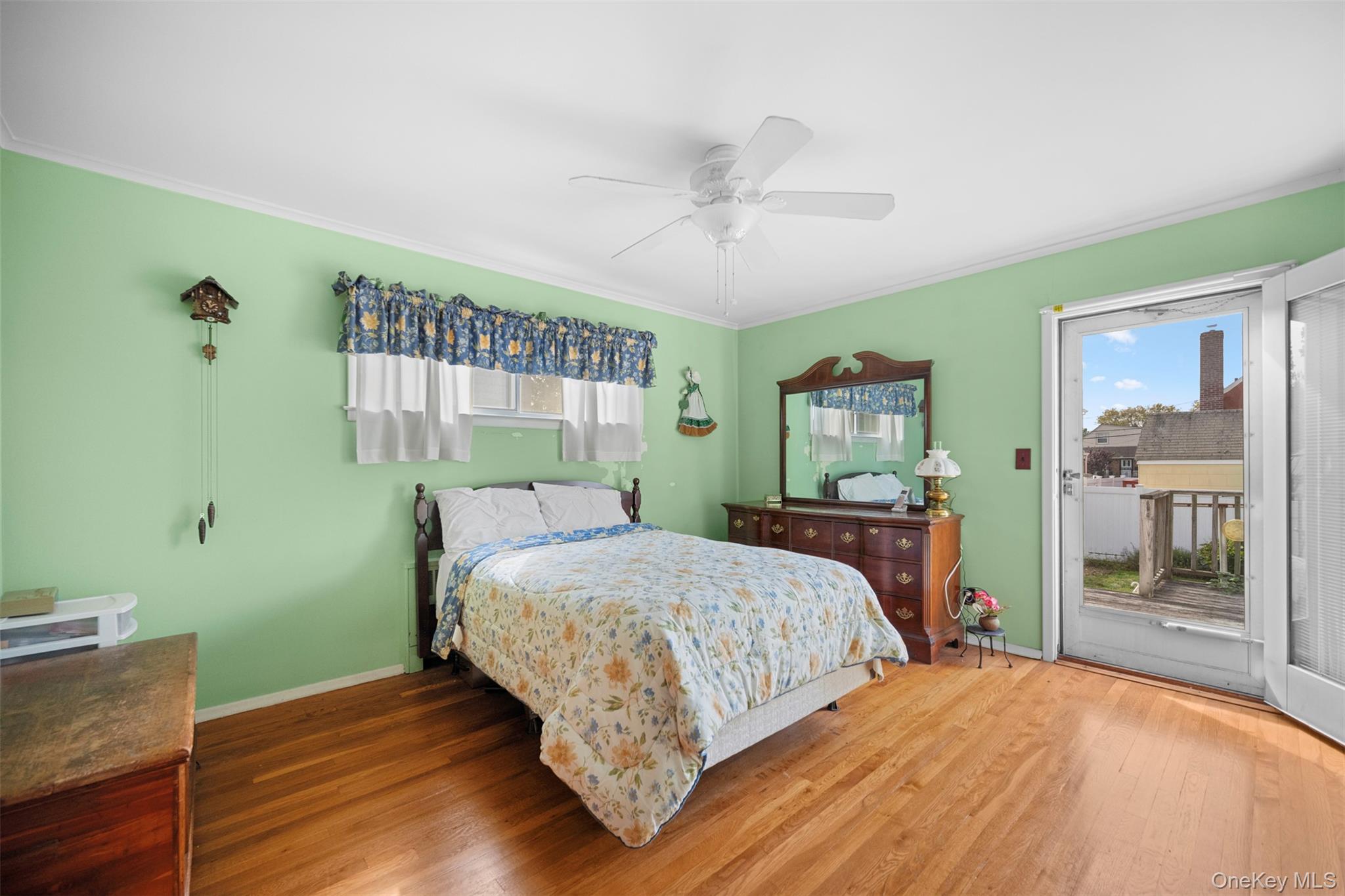 504 6th Avenue, New Hyde Park, NY 11040