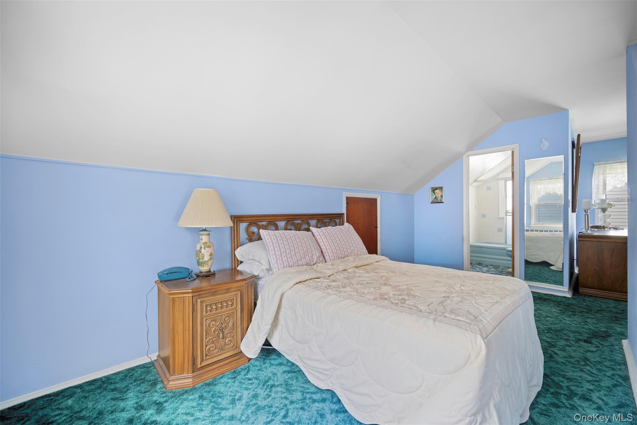 504 6th Avenue, New Hyde Park, NY 11040