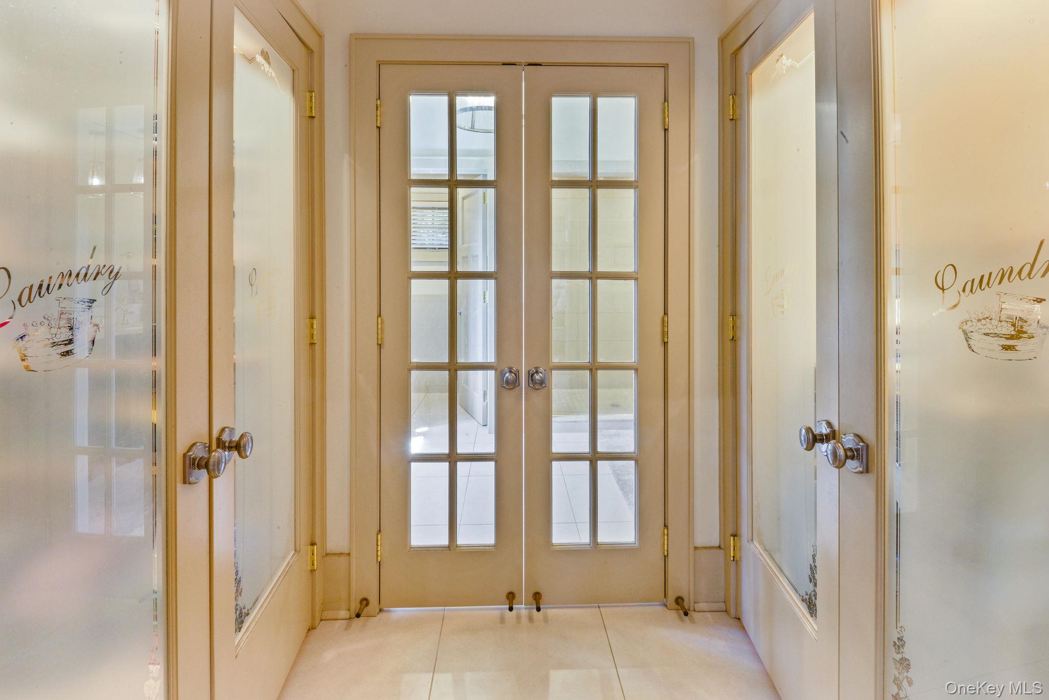 3 Blueberry Hill, Northport, NY 11768