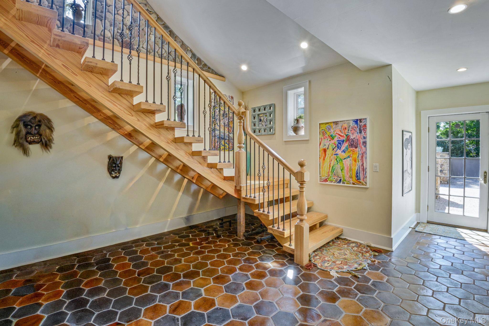 3 Blueberry Hill, Northport, NY 11768