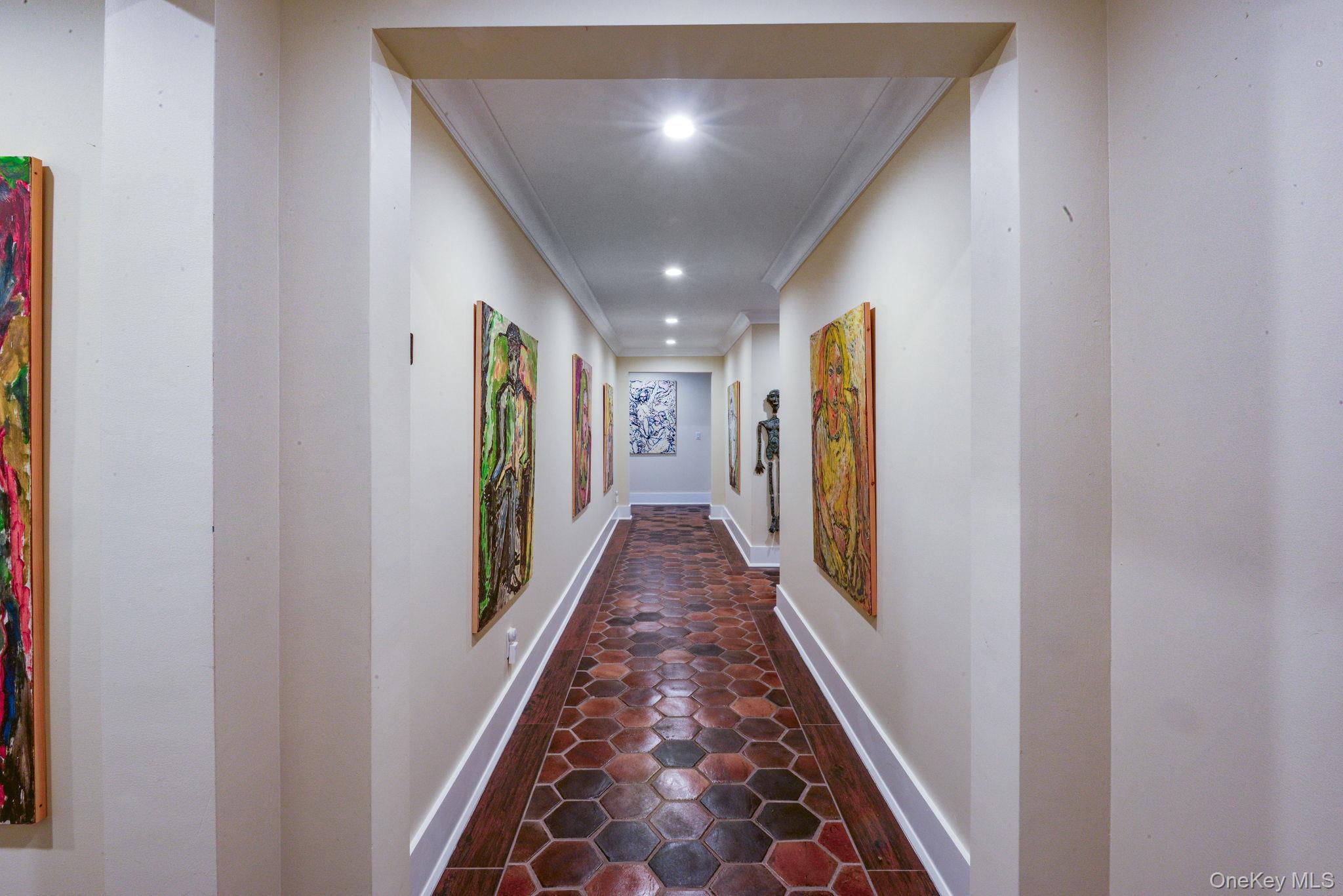 3 Blueberry Hill, Northport, NY 11768