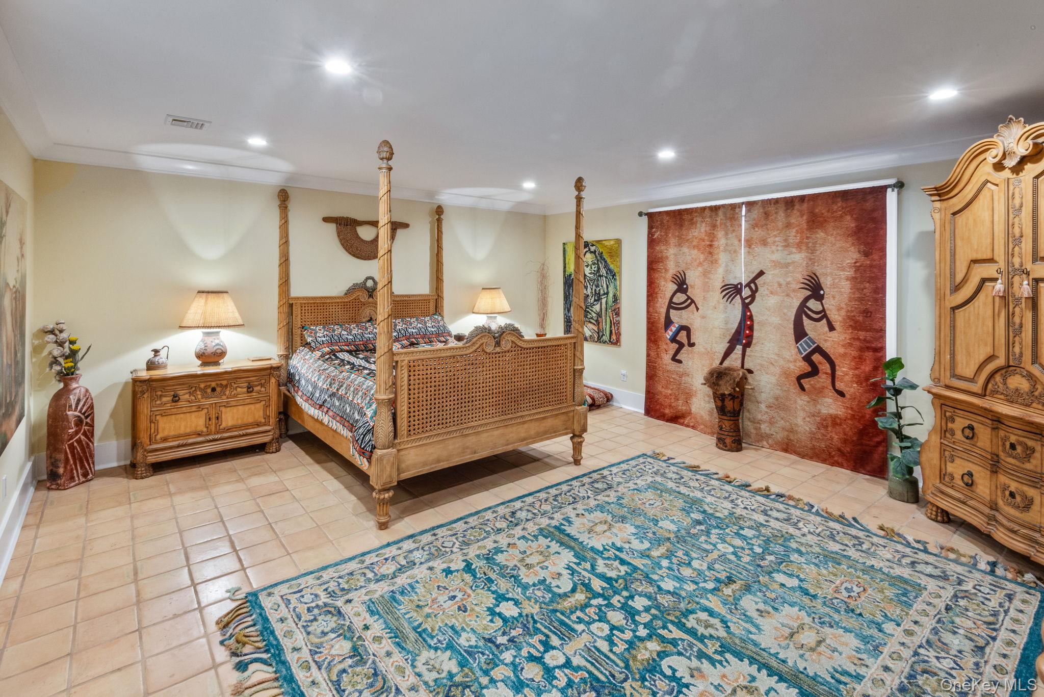 3 Blueberry Hill, Northport, NY 11768