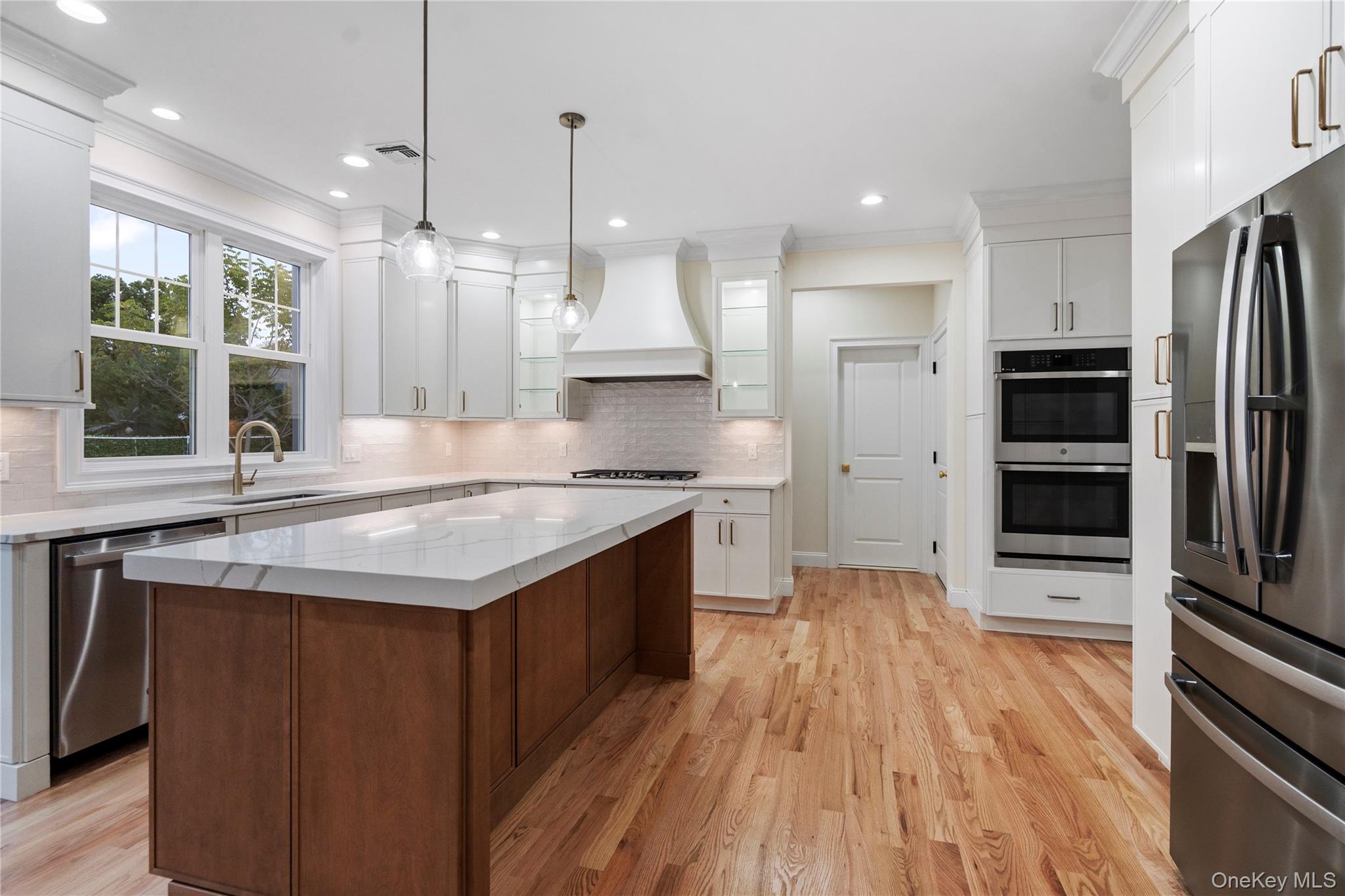 23 Cove Lane, Levittown, NY 11756