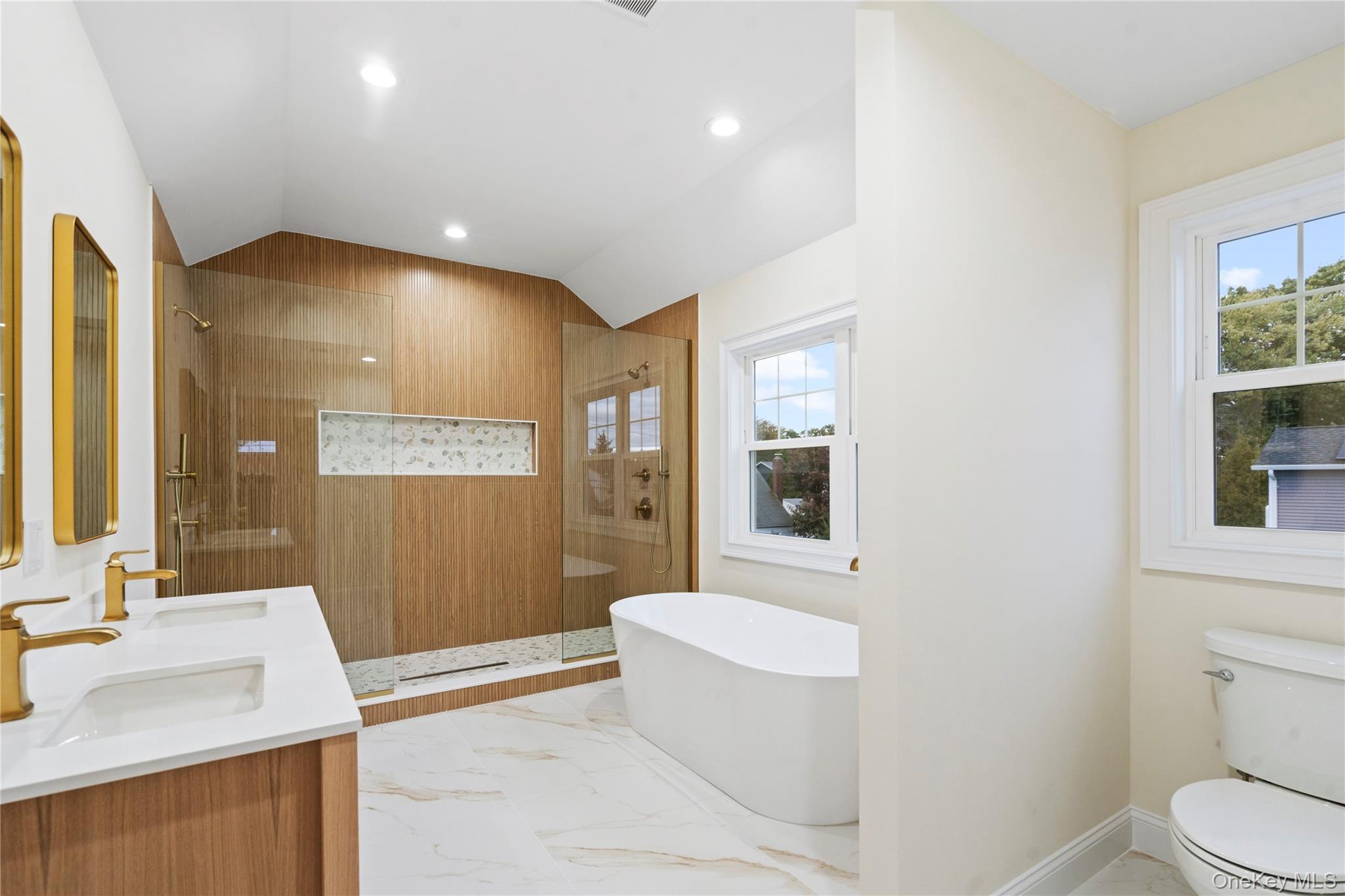 23 Cove Lane, Levittown, NY 11756