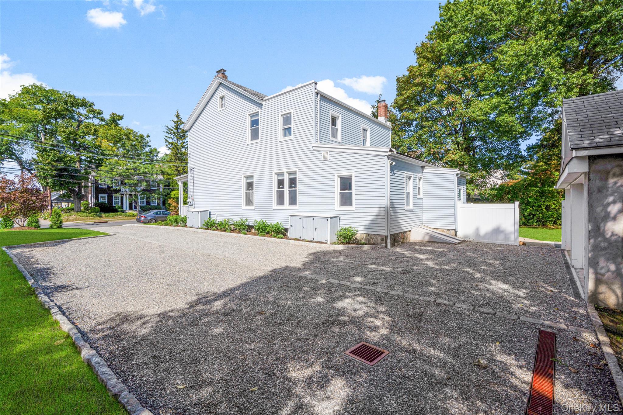 521 Jefferson Avenue # 2nd Floor, Mamaroneck, NY 10543