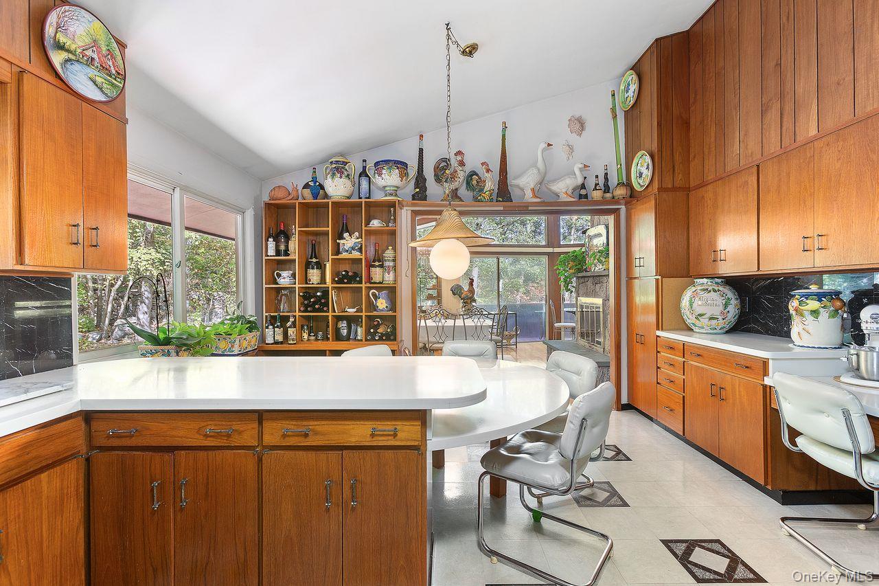 5 Crescent Lane, Putnam Valley, NY 10579