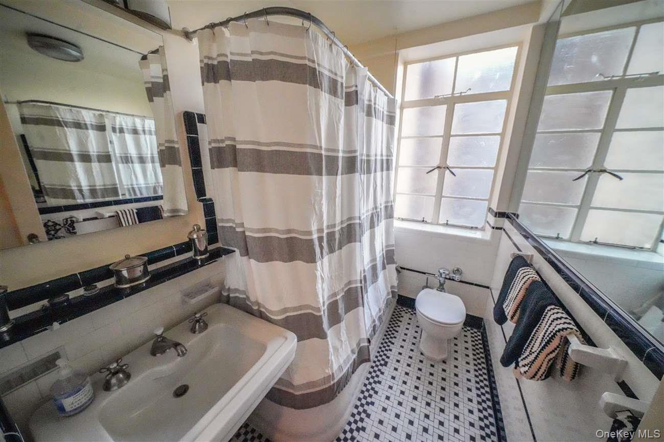 320 Central Park West # 14D, New York (Manhattan), NY 10025