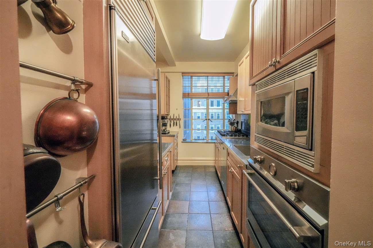 320 Central Park West # 14D, New York (Manhattan), NY 10025