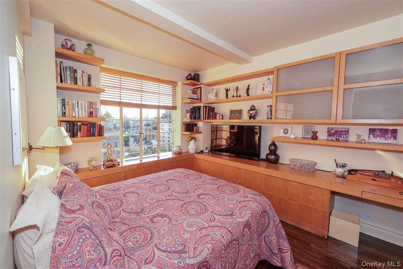 320 Central Park West # 14D, New York (Manhattan), NY 10025