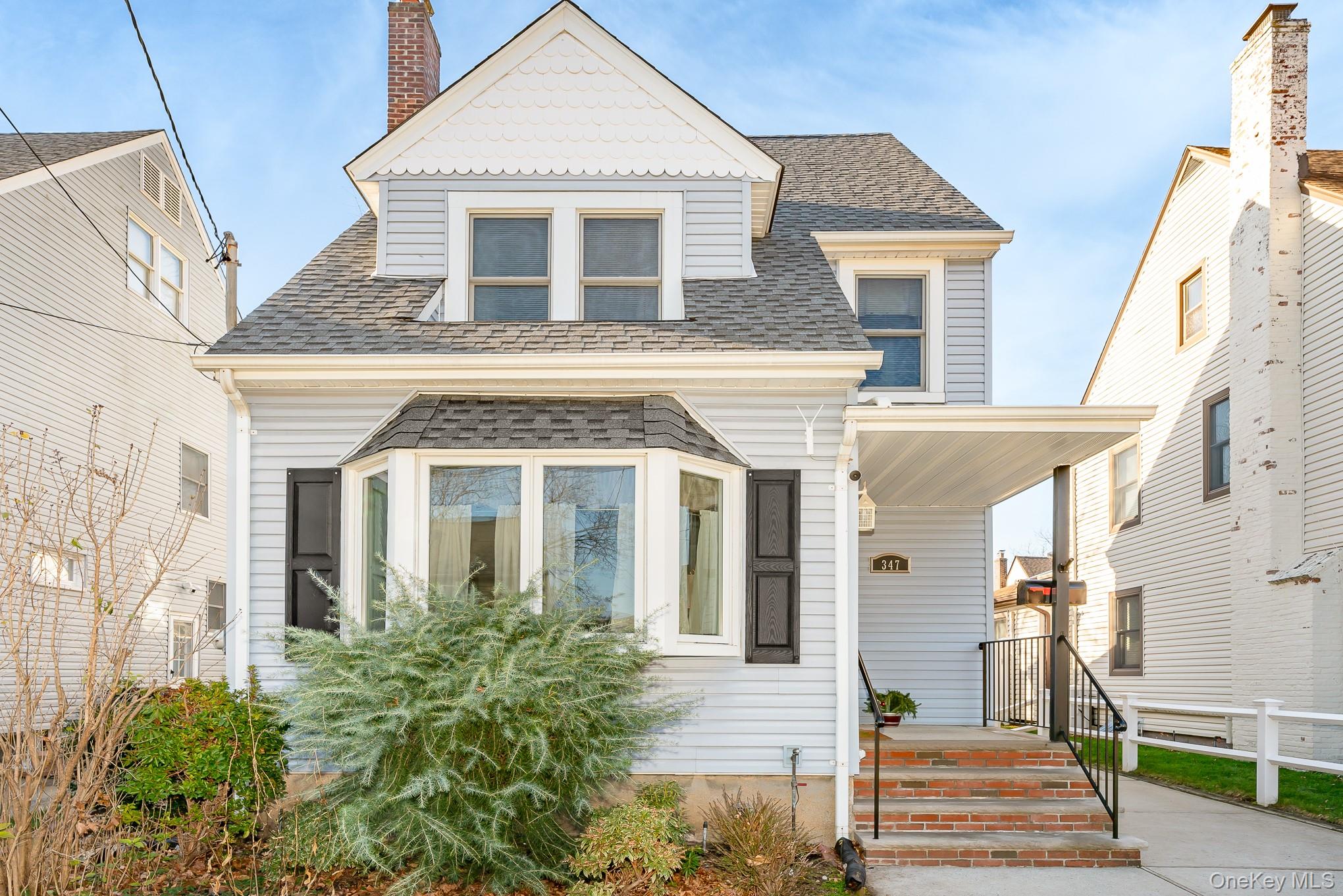 347 Wellington Road, Mineola, NY 11501