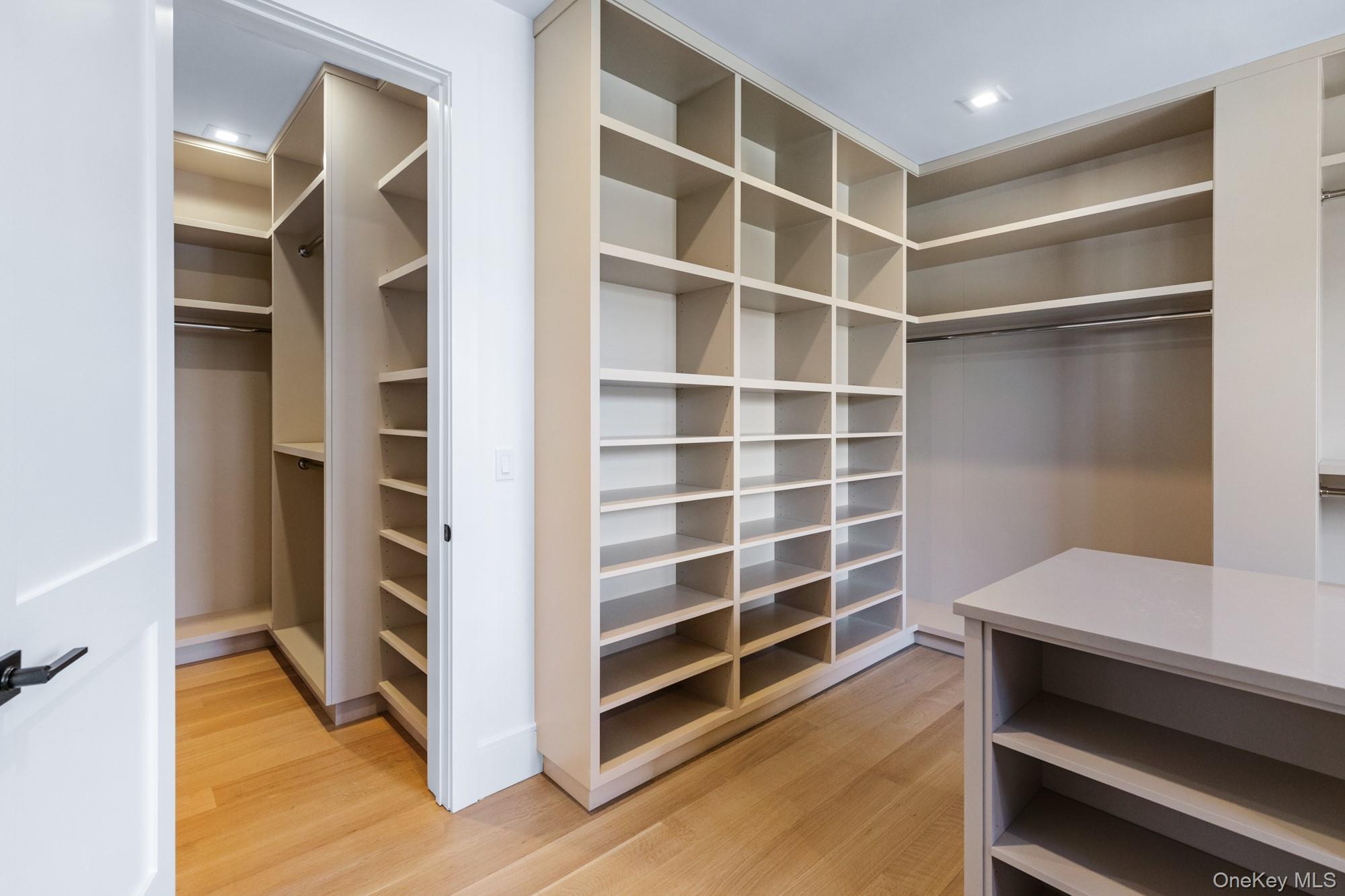 110 Crescent Court, Wading River, NY 11792