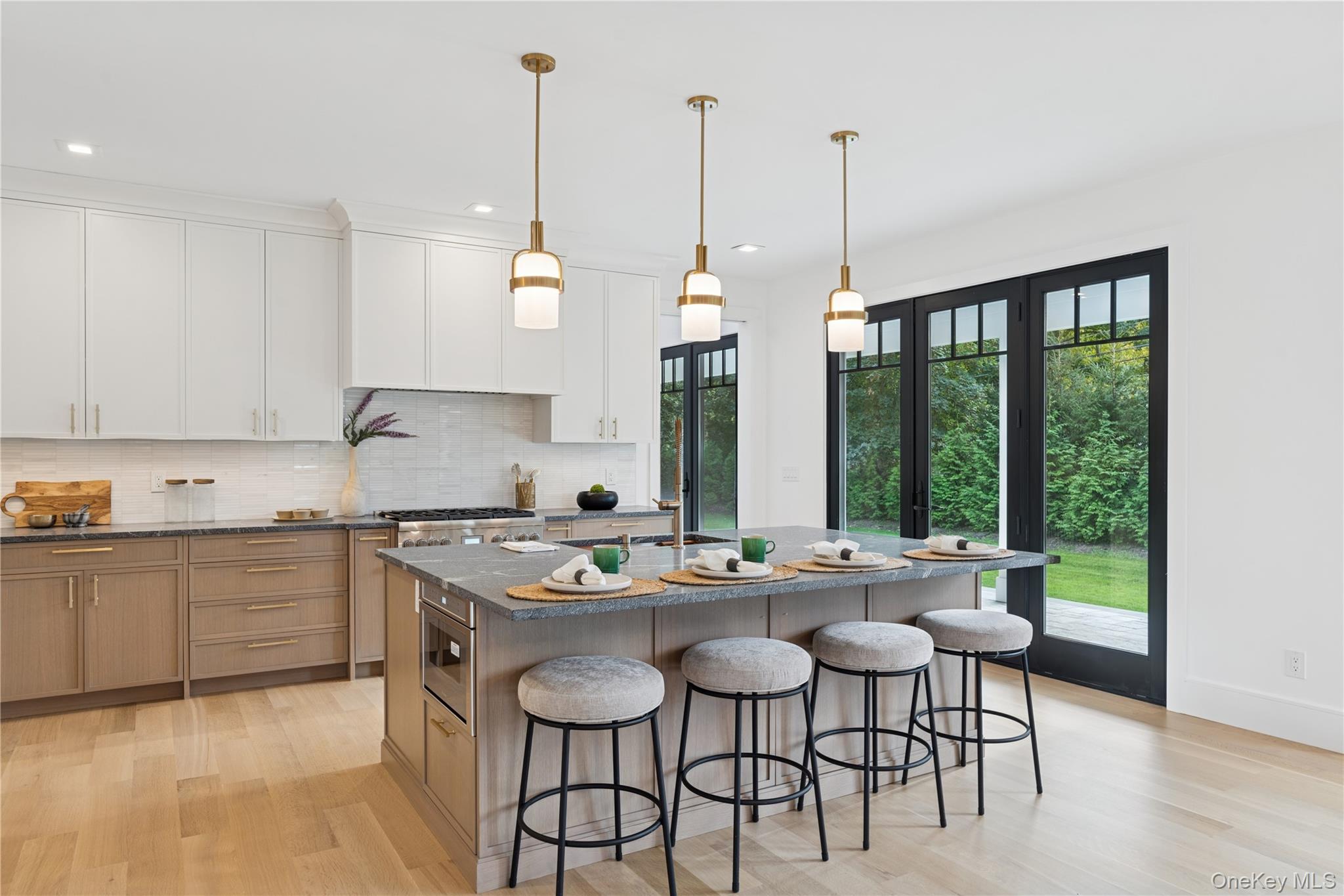 110 Crescent Court, Wading River, NY 11792