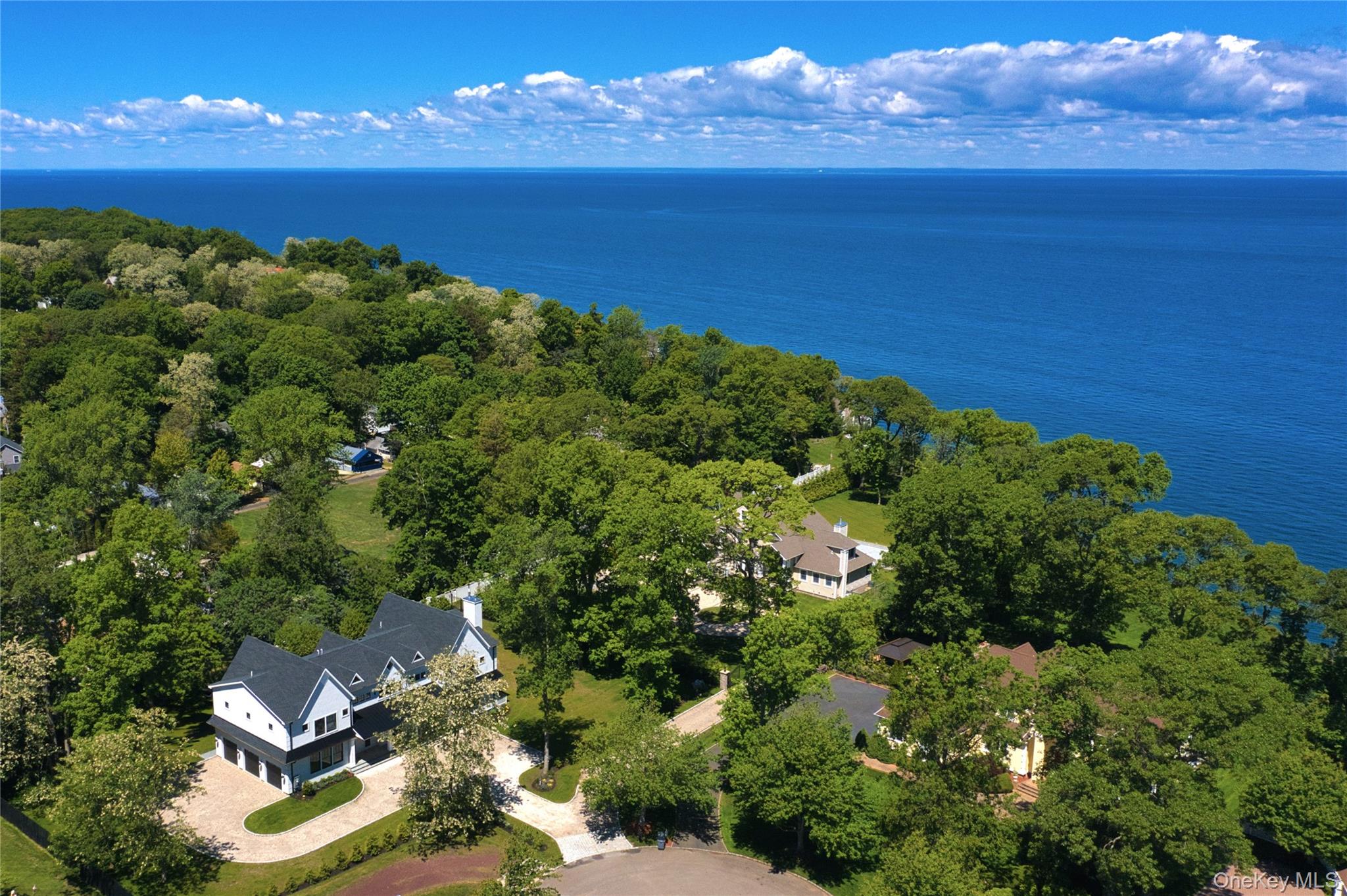 110 Crescent Court, Wading River, NY 11792