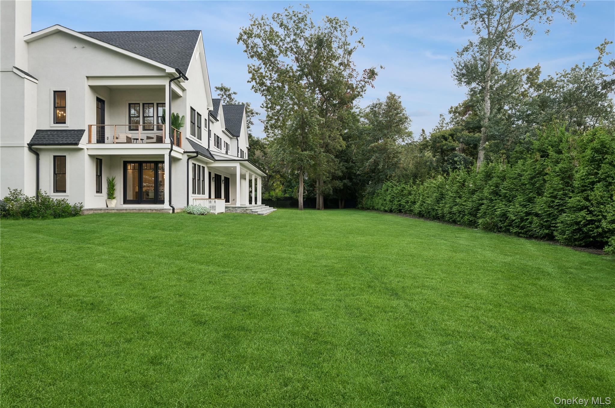 110 Crescent Court, Wading River, NY 11792