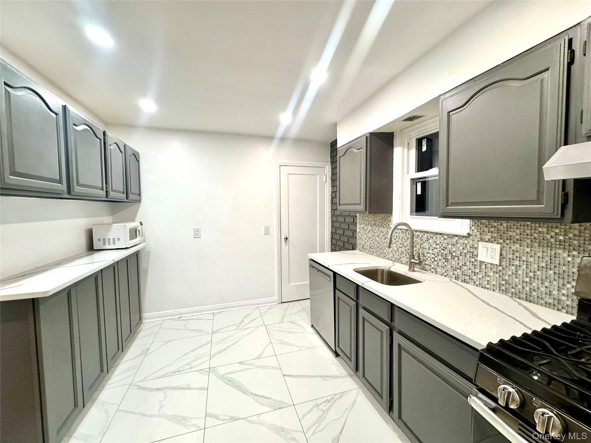 115-87 219th Street, Cambria Heights, NY 11411