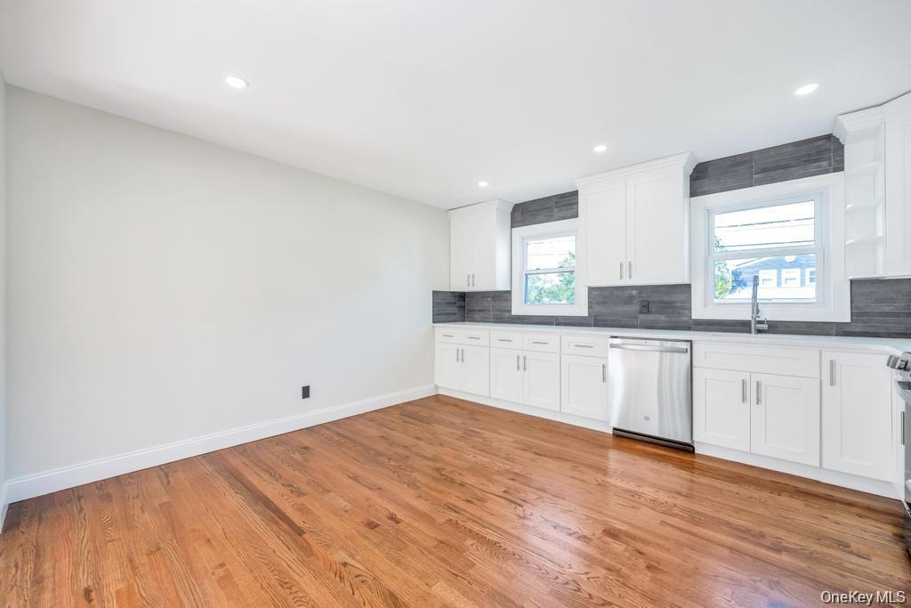 49 Bellwood Avenue, South Setauket, NY 11720