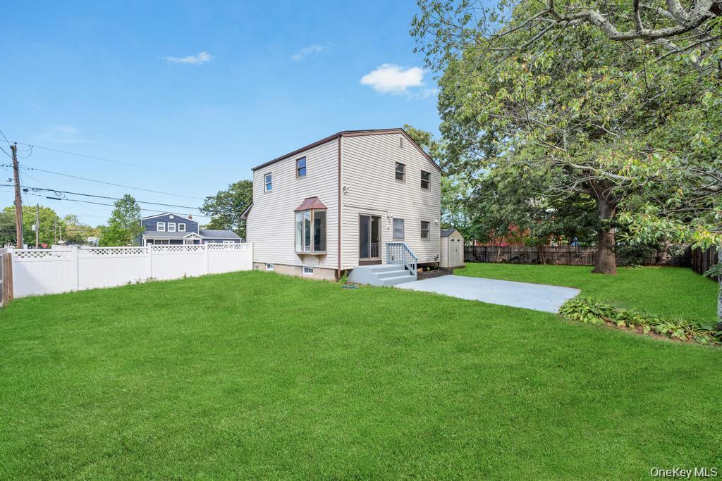 49 Bellwood Avenue, South Setauket, NY 11720